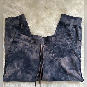 Lululemon joggers